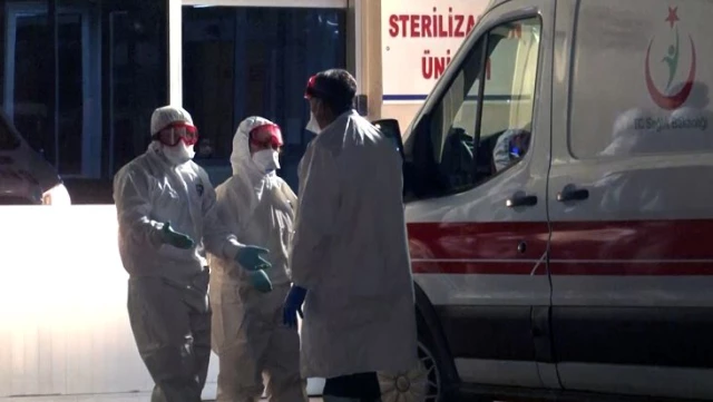 Son Dakika: Türkiye'de koronavirüsten ölenlerin sayısı 59'a, vaka sayısı 2433'e yükseldi